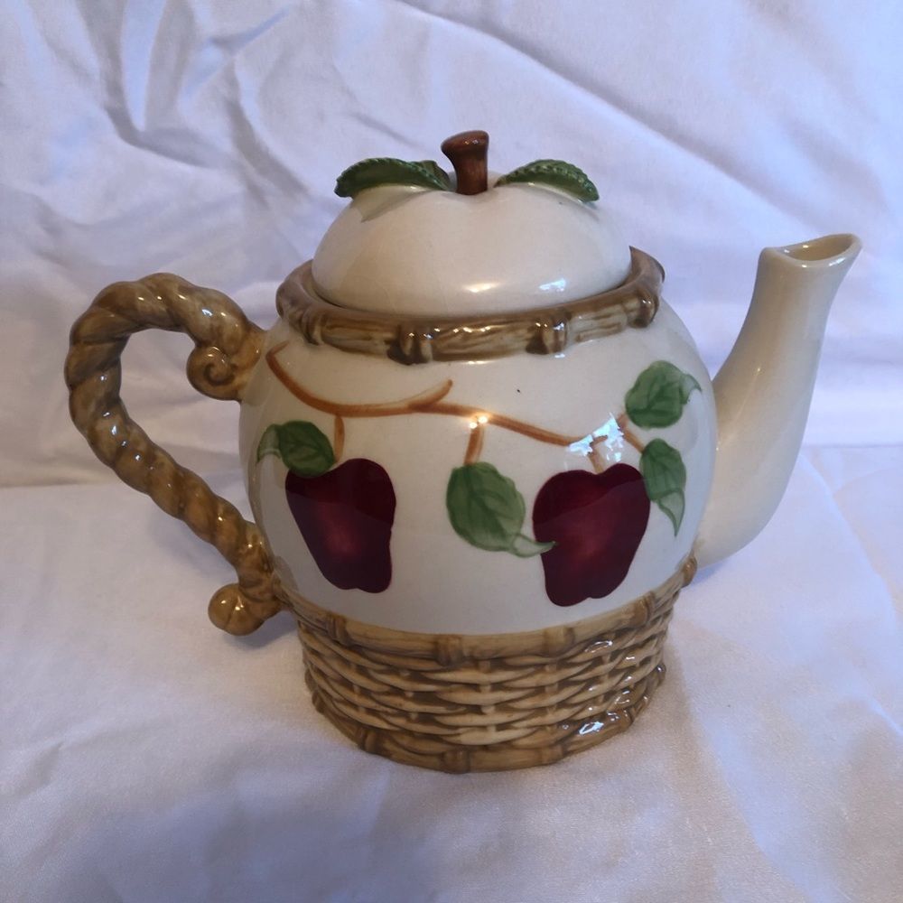 Vintage Apple tea pot